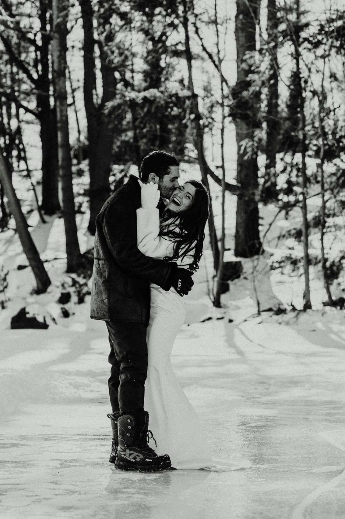 Lake-Muskoka-winter-wedding